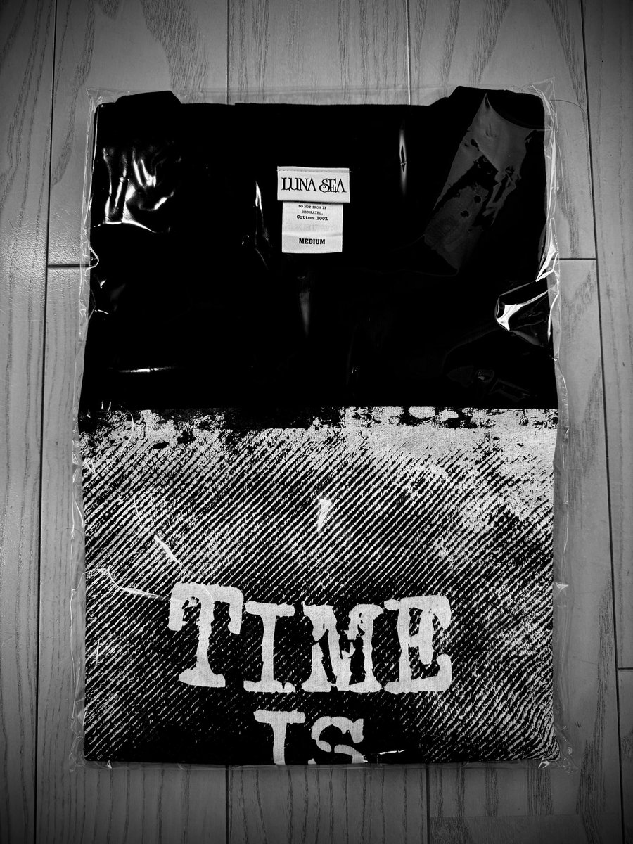 mnv0718's tweet photo. 届いたよー✨
#TIMEISDEAD
#LUNASEA https://t.co/3q3PeSWqo7