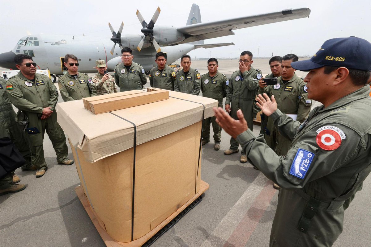 Nota de Prensa | Llega a Bolivia apoyo internacional de Perú, Uruguay y Venezuela para combatir los incendios

🔗 cancilleria.gob.bo/mre/2024/09/11…

#DiplomaciaDeLosPueblos
#PorLaVida
#UnidosRumboAlBicentenario