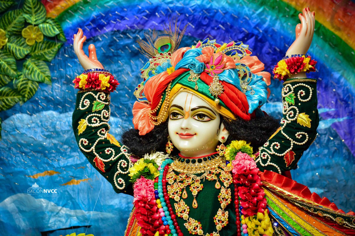 ISKCONPune's tweet photo. 🙏🏽Today's Darshan 📿 🗓12-09-2024🙏
🌷Sri Sri Gaur Nitai🌷
🚩@ISKCONNVCCPune🚩
.
.
#ISKCONNVCCPune #ISKCONNVCC #ISKCONPune
#ISKCON #12thseptember #12thseptember2024 #Thursday
#kirtan #Harekrishna #Krishna #Kirtan #Krishna
#Harinaamsankirtan #Radheshyamdas
#Radhe #Radha https://t.co/cDN9txuaI1