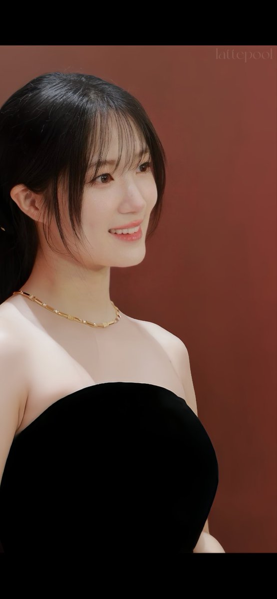 lattepool's tweet photo. 100924. 김혜윤 X CHOW TAI FOOK.
OPENING EVENT (4).
#김혜윤 #KimHyeYoon #선재업고튀어 #LovelyRunner #광고 ⁠#ChowTaiFook #CTF95 #CraftingMemoriesCreatingLegacies #NewConceptStore #Roguecollection #HongKong
@ACOM__official 
image credit: HK KPOP PAGE ✨
edit baked by lattepool 🍰 https://t.co/LRbGz1RM6y