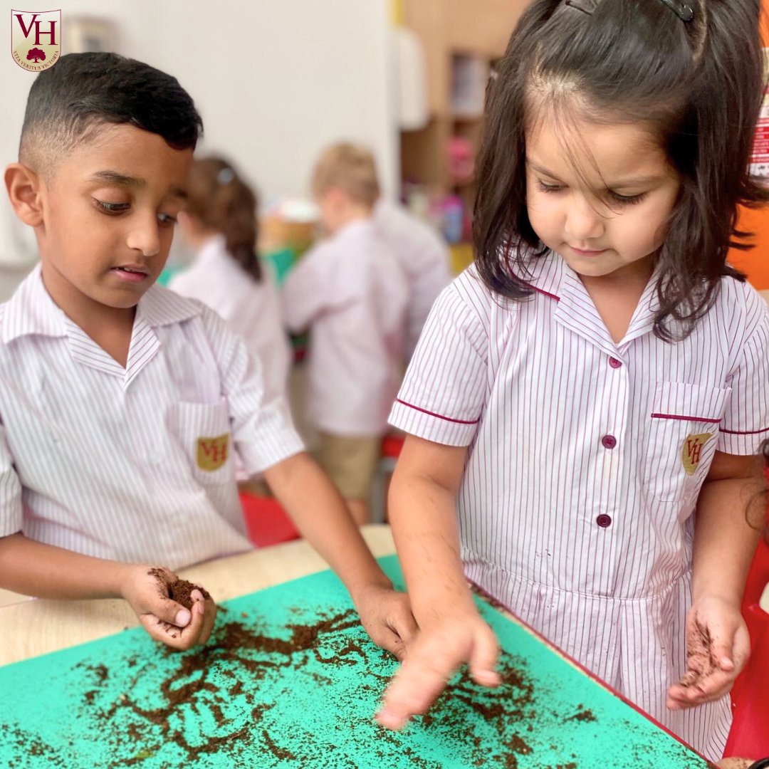 VHPrimary's tweet photo. Year 1 learners today are challenged to explore previous knowledge about plants and seeds. Through detailed questioning and deeper explanation the scientists are really focused and serious about discovery.

#VHPS #VHPSRocks #VHPSLittleThings #VHPSCommunity #BSME #KHDA https://t.co/7ueJYvee9k