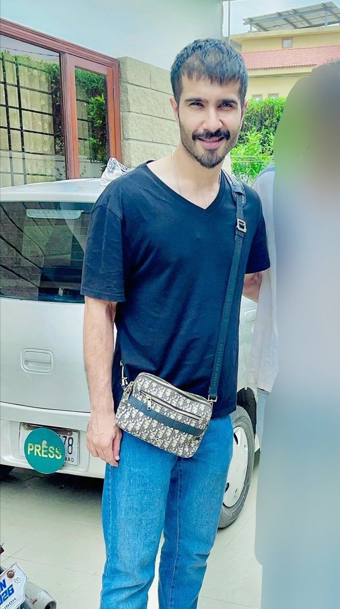 Beauty is power💦
 And
smile 😊 is it's sword🗡️💦
#ferozekhan