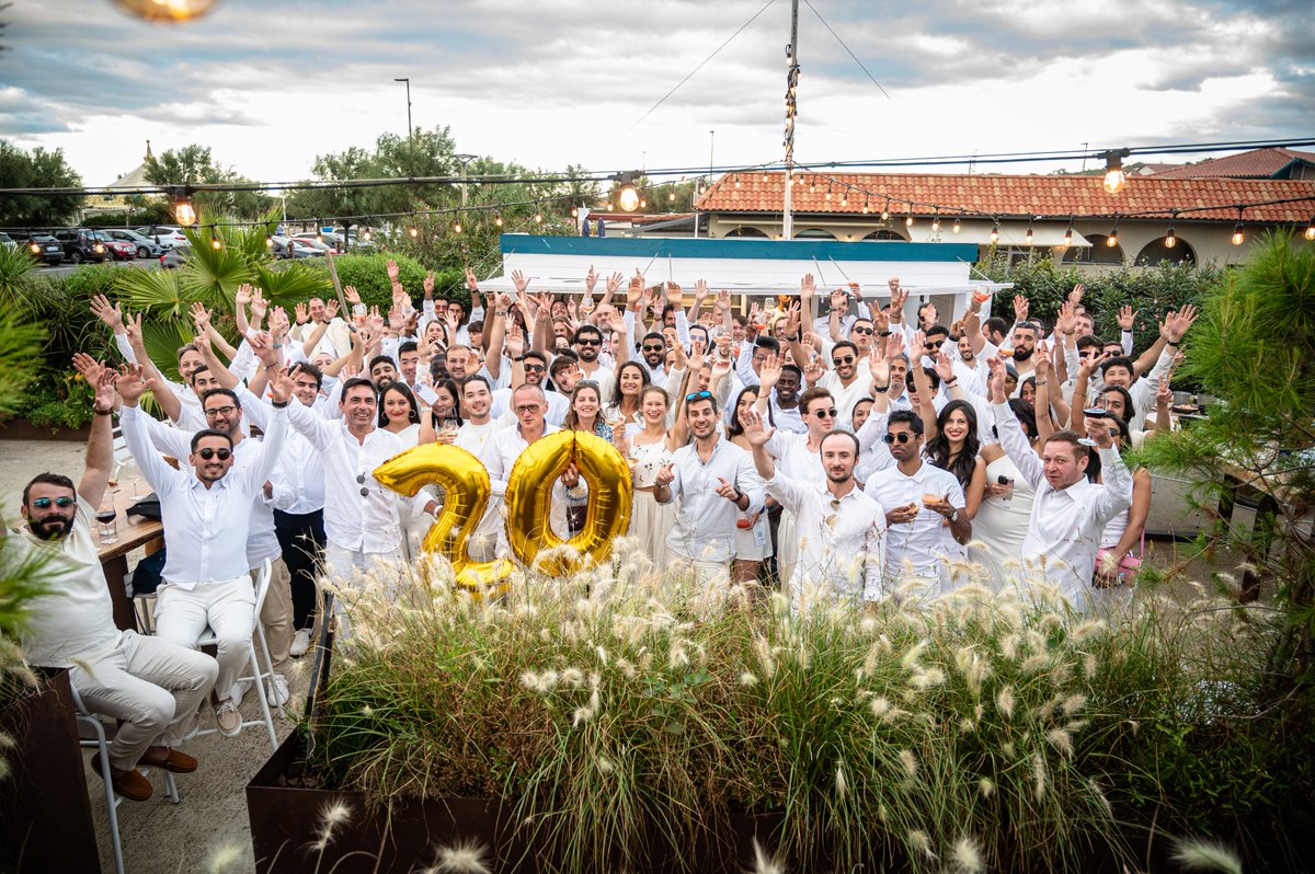 ✨ Un week-end inoubliable pour célébrer les 20 ans d'Invivoo à Biarritz ! ✨
Un immense merci à chaque collaborateur qui a pu faire de ce moment un moment unique, rempli de rires, d'aventures et de belles rencontres.

#TeamInvivoo #20ansInvivoo #Biarritz