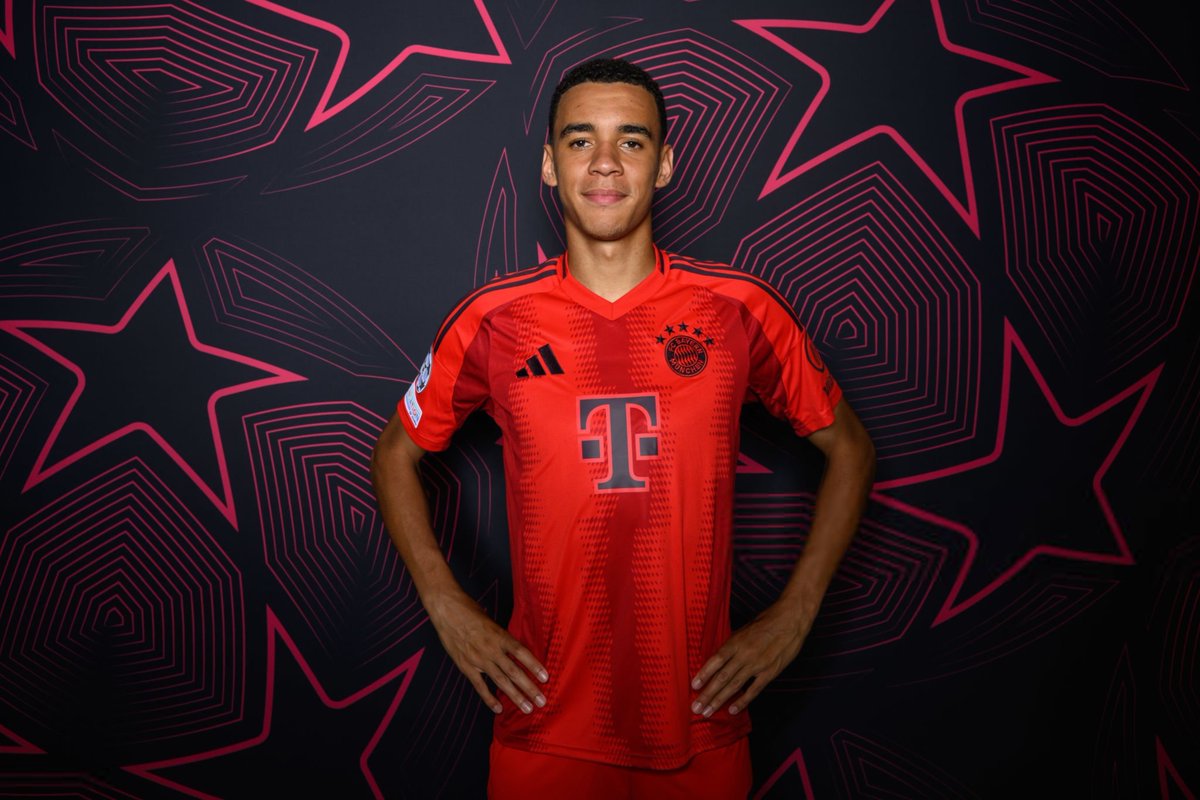 VibesFoot's tweet image. 🔴 𝗟𝗘 𝗥𝗘𝗔𝗟 𝗠𝗔𝗗𝗥𝗜𝗗 𝗦'𝗜𝗡𝗧𝗘́𝗥𝗘𝗦𝗦𝗘 𝗔̀ 𝗝𝗔𝗠𝗔𝗟 𝗠𝗨𝗦𝗜𝗔𝗟𝗔 ! 🤍🇩🇪

Son contrat avec le Bayern se termine en 2026.

🗞 @FabrizioRomano