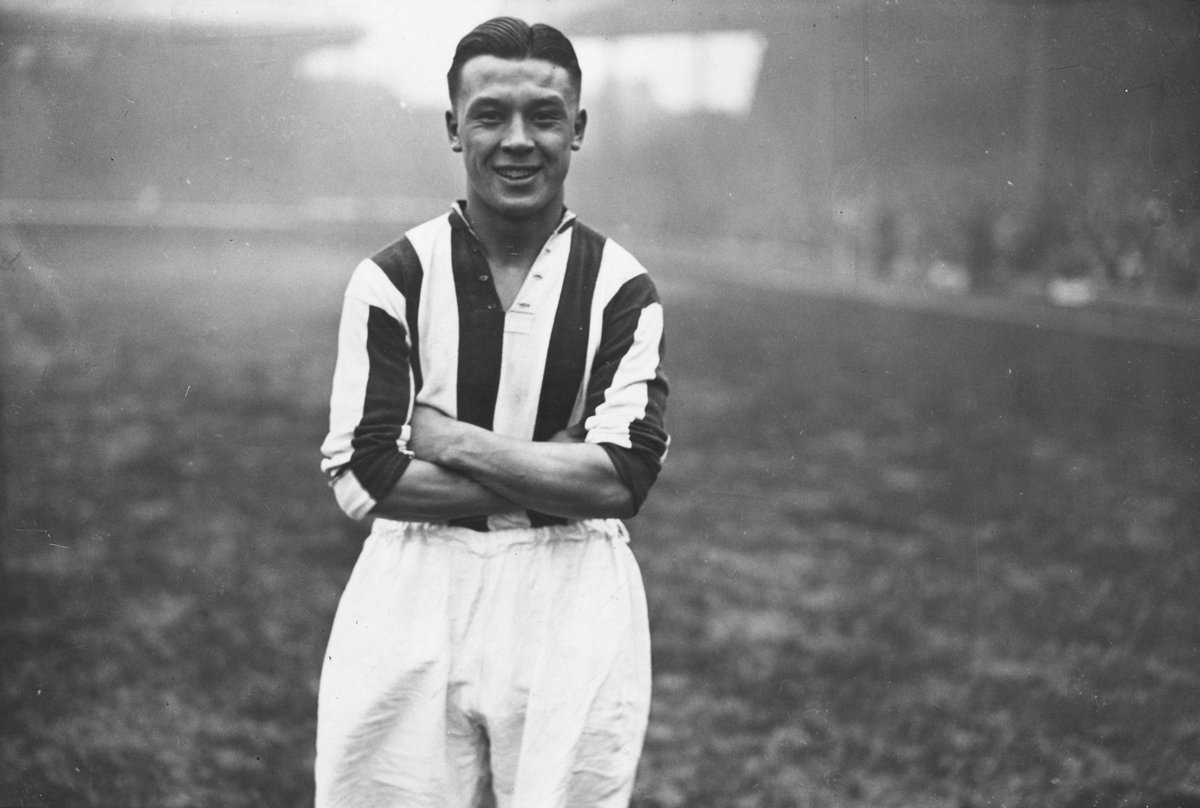 DevTrehan's tweet photo. England trailblazer Frank Soo will be inducted into National Football Musem Hall of Fame ⚽️

Stoke City hero Soo was the first Asian heritage player to represent #England🏴󠁧󠁢󠁥󠁮󠁧󠁿 and also played for @LCFC 🦊 Prescot Cables, Luton Town &amp; Chelmsford City 👇

https://t.co/zQii2lwA3w #SCFC https://t.co/T3QPDKjt6w