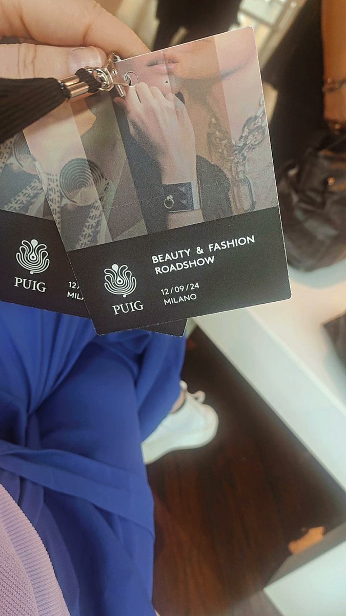 Valby_S's tweet image. Perfume  Laboratory.