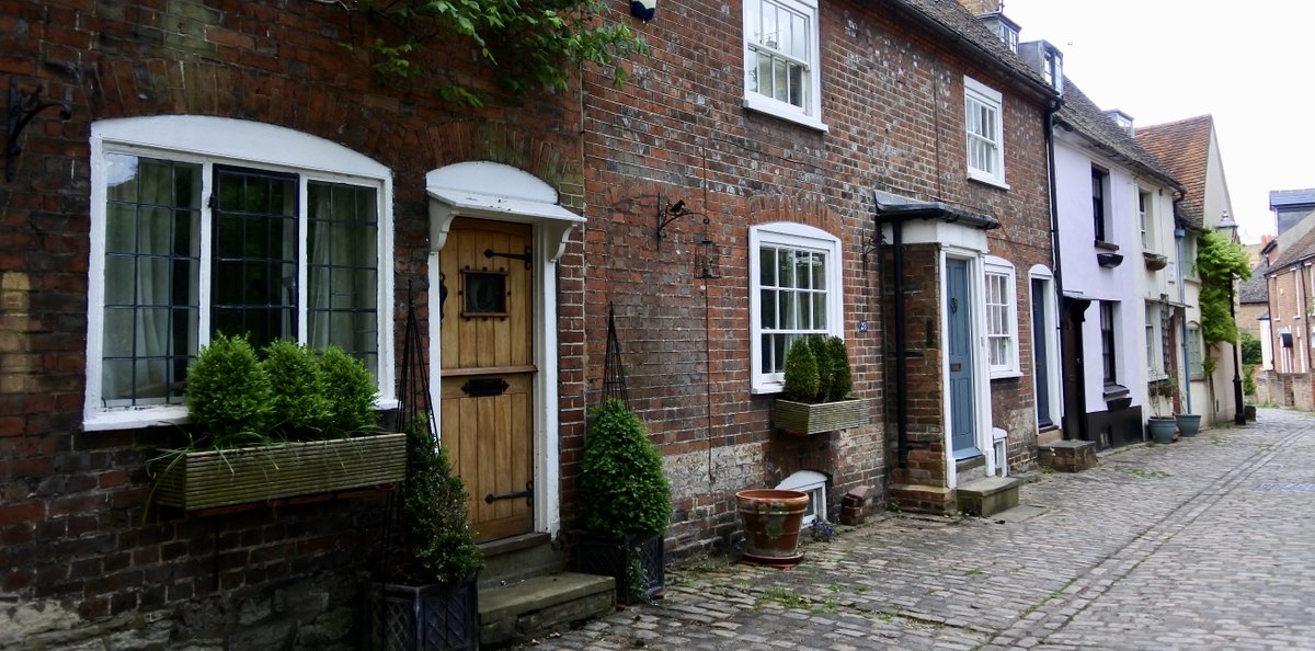 Chilterns Treasures (@chilternshills) on Twitter photo Let’s give Aylesbury town another look: past the retail parks and busy roads and head to its historic centre on a self guided tour.
🥾shorturl.at/9Gpw9
<a href="/BucksMuseum/">Discover Bucks Museum</a> <a href="/Kings_Head/">Kings Head Aylesbury</a> <a href="/aylesburytc/">Aylesbury Town Council</a> <a href="/BucksArchives/">Buckinghamshire Archives</a> <a href="/BucksCouncil/">Buckinghamshire Council</a> Let’s give Aylesbury town another look: past the retail parks and busy roads and head to its historic centre on a self guided tour.
🥾shorturl.at/9Gpw9
<a href="/BucksMuseum/">Discover Bucks Museum</a> <a href="/Kings_Head/">Kings Head Aylesbury</a> <a href="/aylesburytc/">Aylesbury Town Council</a> <a href="/BucksArchives/">Buckinghamshire Archives</a> <a href="/BucksCouncil/">Buckinghamshire Council</a>