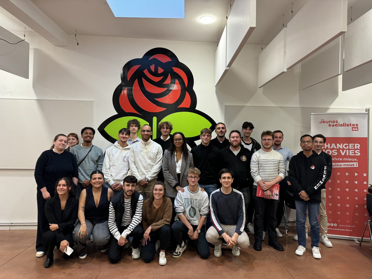 🌹AG de rentrée des Jeunes Socialistes de Loire-Atlantique !

Nous sommes en nombre pour commencer cette nouvelle année militante, prêt•e•s à mener nos combats pour changer la vie ✊

Rejoins-nous !