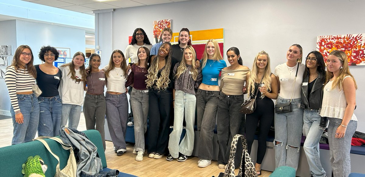 Croydon High IvyLink (@croydonhighivyl) on Twitter photo Wonderful to see the <a href="/CroydonHigh/">Croydon High School</a> Class of 2023 at their One Year Reunion! @GDSTAlumnae 🥂🎉 Wonderful to see the <a href="/CroydonHigh/">Croydon High School</a> Class of 2023 at their One Year Reunion! @GDSTAlumnae 🥂🎉