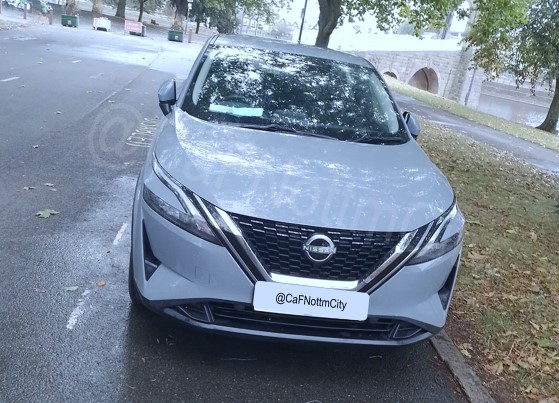 CaFNottmCity's tweet image. A quick phone-call establishes that the #BlueBadge holder is not with this motorist.
The driver is adamant they are allowed to use the badge, including the reason that they "are disabled too".
Case open.
#RespectTheBadge #KnowTheRules #Nottingham