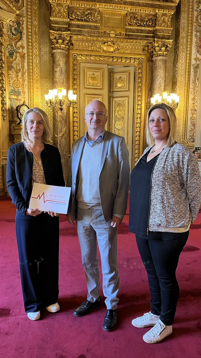 Idelencolere's tweet image. Nous remercions le Sénateur de Paris, vice-président de la commission des affaires sociales, @BernardJomier, d'avoir reçu aujourd'hui, Mme SEHILI Émilie et Mme CHARRON MAZOYON Émilie au Sénat.
Nous avons pu discuter de nos revendications telles que la perte de chiffre d'affaires,…