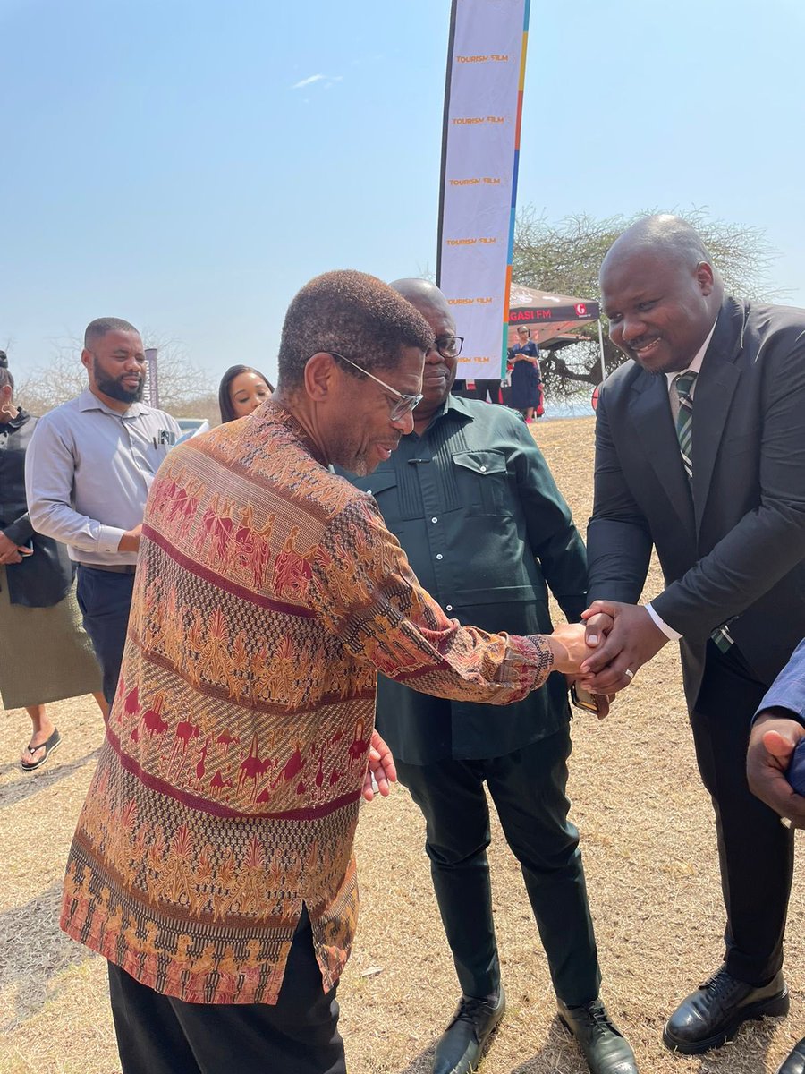 edtea_kzn's tweet photo. IN PICTURES ๐ธ: Arrival of the MEC for @edtea_kzn , @RevMusaZondi , at the 2024 Heritage Month Celebration and Spring Seasonal Campaign happening at uMgungundlovu Media Centre. #HeritageAndTourismMonth #ExploreKZN #CelebrateCulture #TourismCelebration https://t.co/3ehnuPQkLT