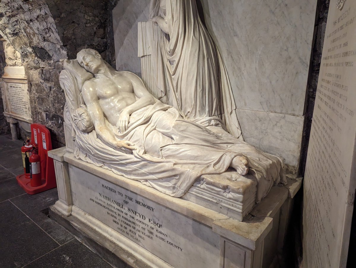 BearTamer's tweet photo. Christchurch Cathedral - Dublin, Ireland https://t.co/CFTM90fkf4