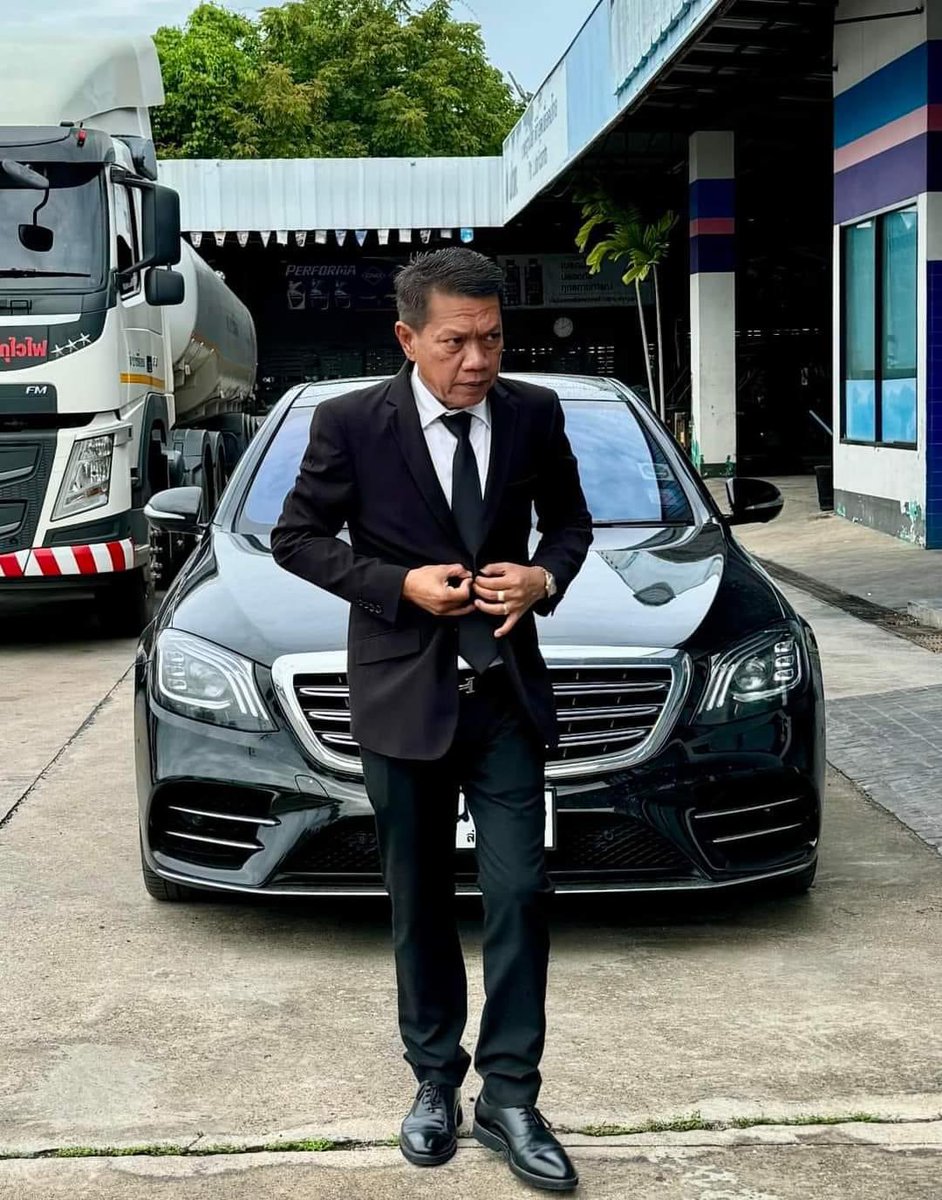 คุณจักรี จันทร์ไพจิตร เจ้าของธุรกิจค้าน้ำมันภาคเหนือ แจ้งรถกู้ภัยทุกคันที่มาช่วยน้ำท่วมภาคเหนือ เจ้าของธุรกิจใจดี ทุ่ม 1 แสนบาท ให้มาเติมน้ำมันฟรีที่ปั้ม ปตท. อ.งาว จ.ลำปาง

ขอให้เจริญรุ่งเรืองตลอดไปนะคะ 

cr: #แนวหน้าออนไลน์ #น้ำท่วมเชียงราย