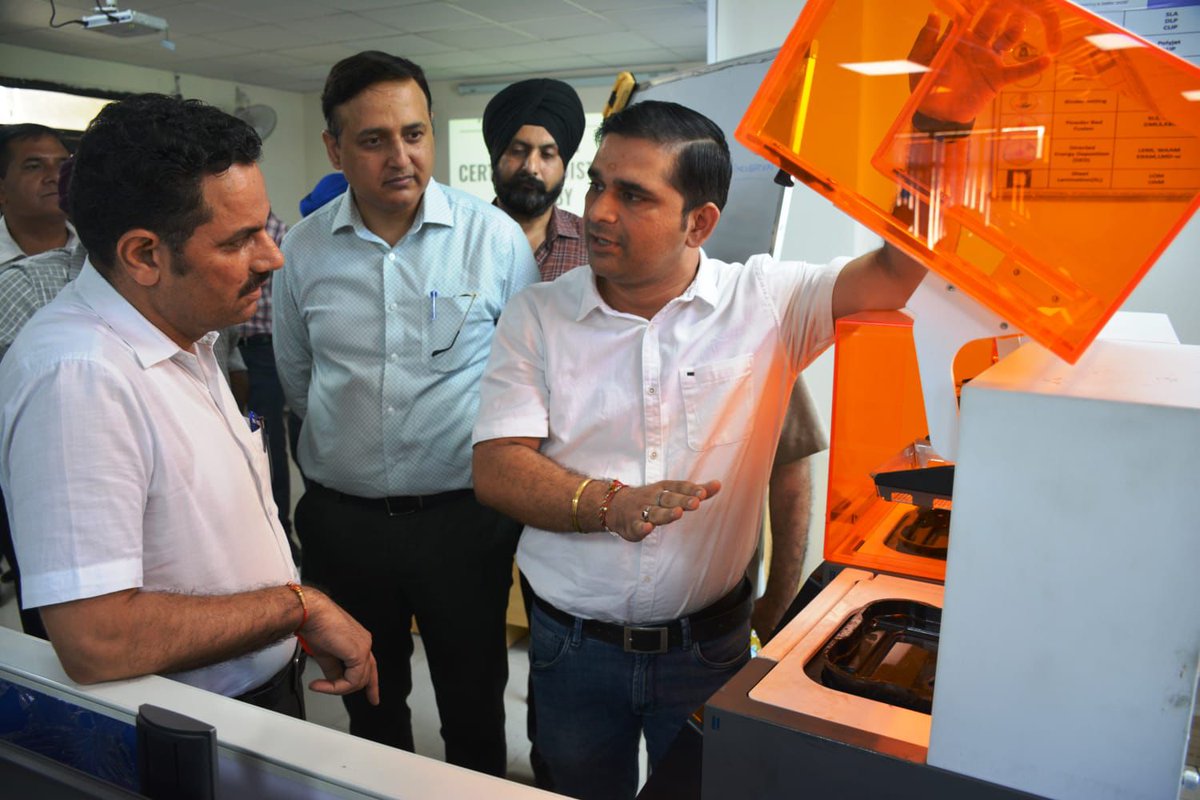 directorskilljk's tweet photo. On 02.09.2024, Director Skill Development J&amp;K visited Government Polytechnic Jammu and Center for Invention, Innovation &amp; Training CIIIT Jammu and under Swachhta Campaign inaugurated Plantation drive in campus. https://t.co/y7cmNaDg6F