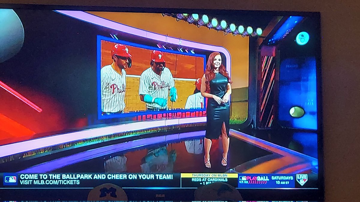 BeachCitiesComp's tweet image. OMG! What a pleasant surprise this evening seeing @LGRed on #QuickPitch. Beautiful sight for sore eyes.