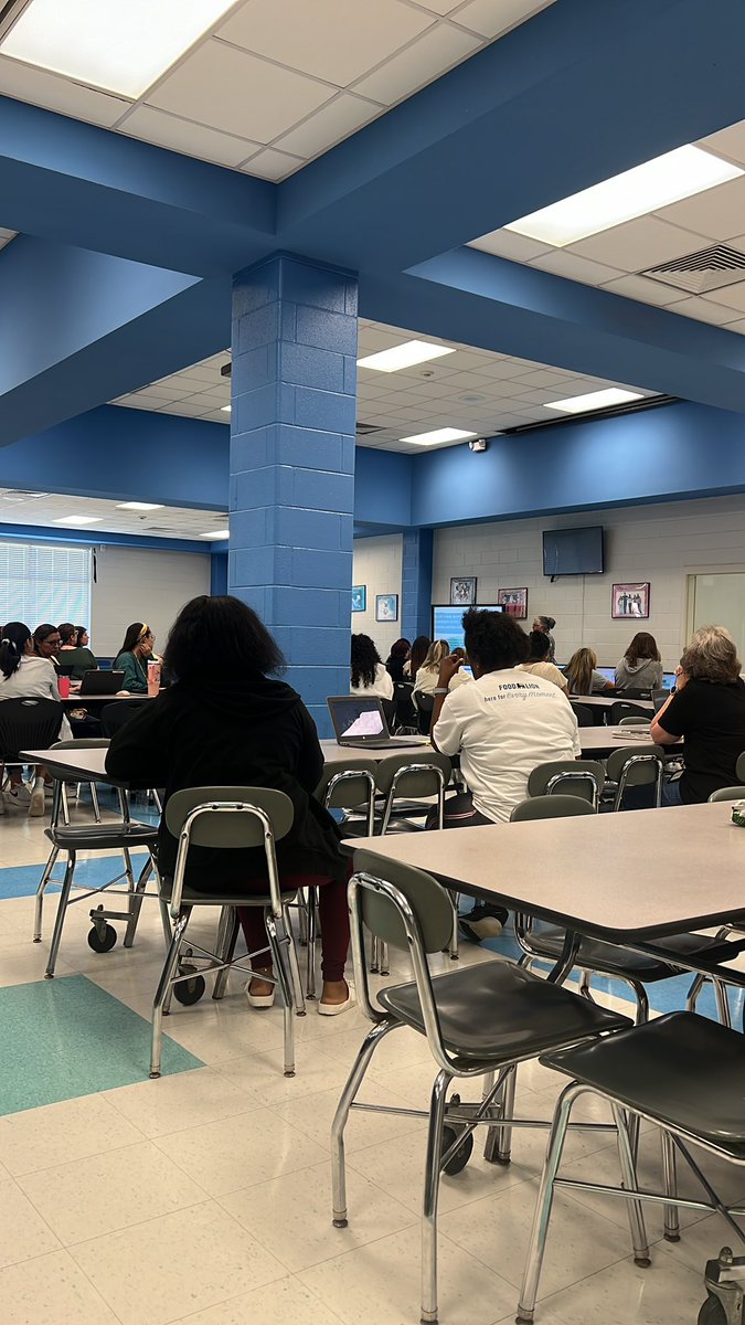 In-person training in Testing students identified as #English Learners. 📚👨🏻‍💻📝 #Learning the best way to assess kids and ensure a more personalized #education.  📈

<a href="/ParticipateLrng/">Participate Learning</a> <a href="/SelmaElemNC/">Selma Elementary</a> <a href="/JCPS_NC/">Johnston County Public Schools</a>  #UnitingOurWorld