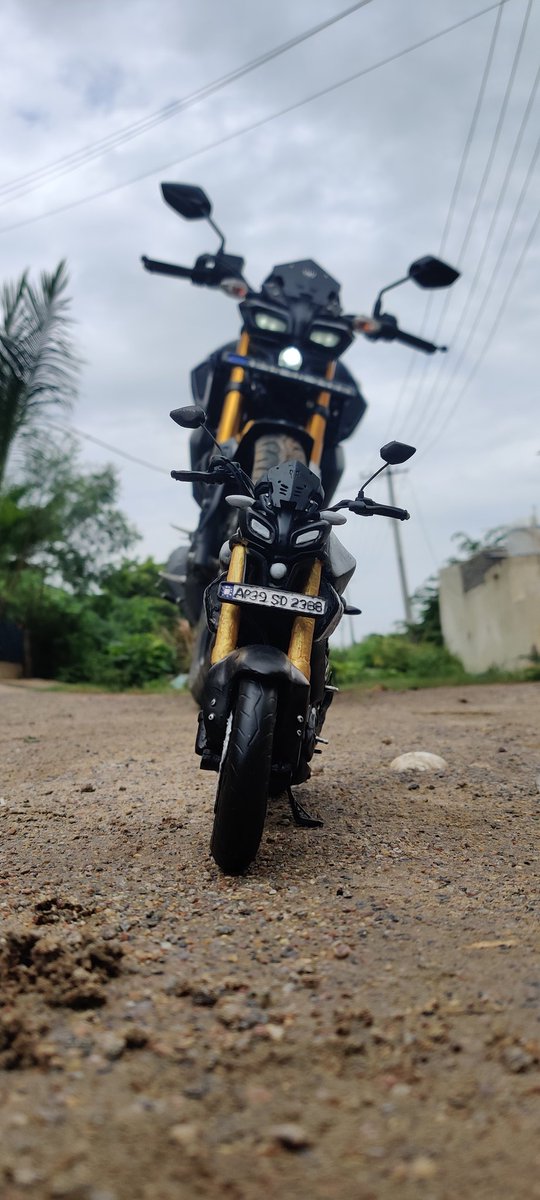 Sathyavicky8's tweet photo. I made a mini version of our Bike(Yamaha MT-15) as a Gift to my Brother's 25 Birthday,
How is it?
#Yamaha #YamahaMT15 #MT15
#Bikereplica #BIKERS #art #bike #Birthday https://t.co/1ARUmsnPnu