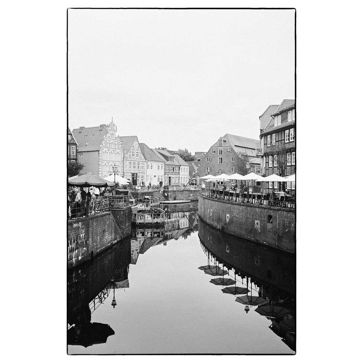 CarlosCarreter's tweet photo. https://t.co/CAzl7RHQ2w

2024, from my #recenttrip to #nothern #germany #stade #hansa

📷 #minox35gte #minox #35gte
🎞 #ilfordxp2super #ilfordphoto #xp2super

#filmphotography #believeinfilm #analogphotography #filmisnotdead #hablandoenplata https://t.co/TEFyN8Fpz6