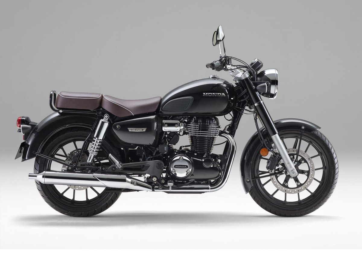responsejp's tweet photo. ホンダ、クラシックスタイルの『GB350C』ついに発売、価格は66万8800円
https://t.co/azYhUZYd4d

#バイク #新型車 #ホンダ #モーターサイクル https://t.co/9BmZcQqsx1
