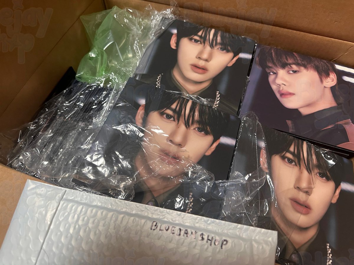 #Bluejayshop_GA 
FREE ALBUM GIVEAWAY! 🥳

- follow us 🔔
- like and retweet 
- drop the tags

SEVENTEEN IS VMAS BEST GROUP
#세븐틴_VMA_베스트그룹상_축하해
#SEVENTEEN_VMAsBestGroup
<a href="/pledis_17/">세븐틴(SEVENTEEN)</a> <a href="/vmas/">Video Music Awards</a>