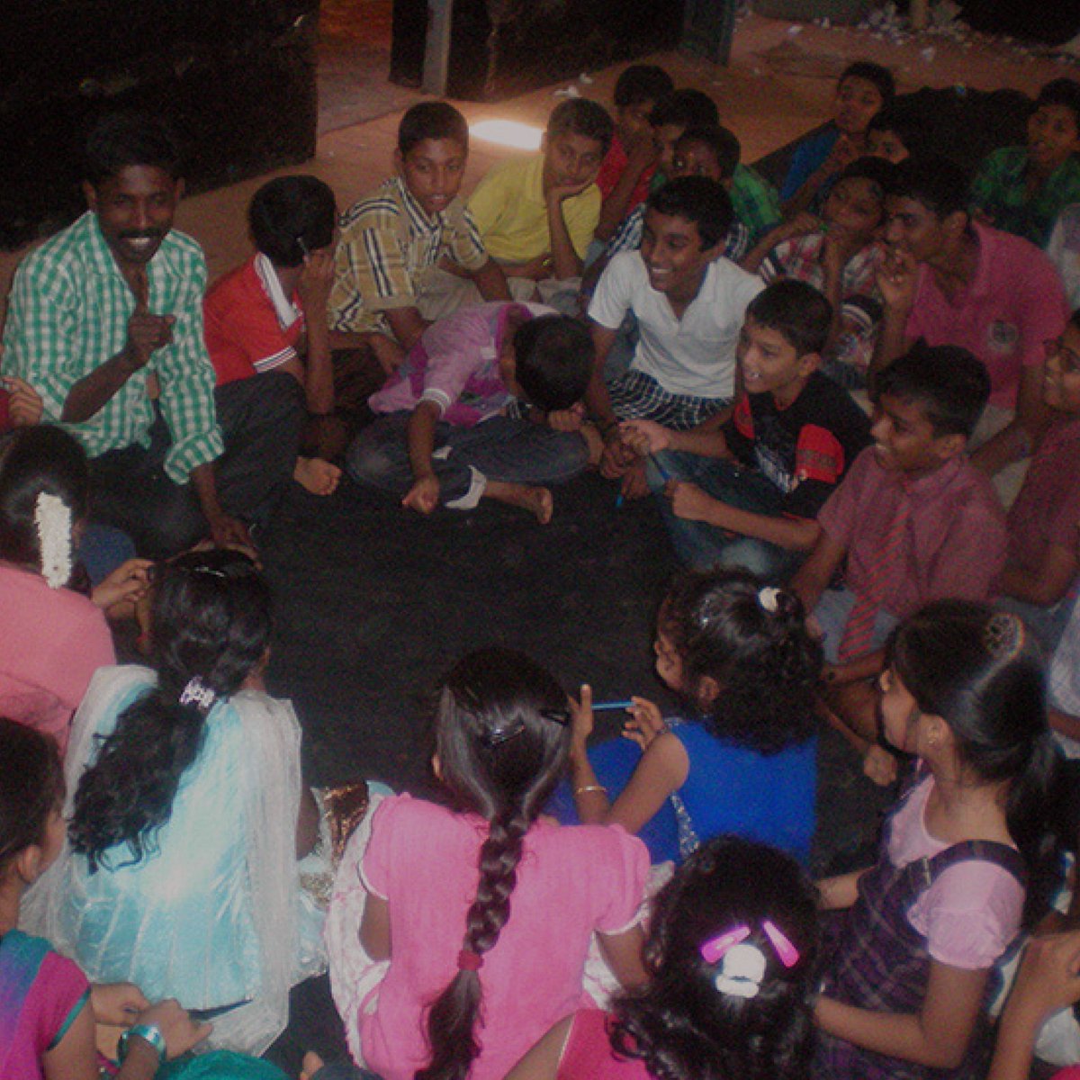 From #TheIFAArchive | Sadanand Byndoor—Arts Education: 2014-2015 

Grant made possible with support from <a href="/GI_Bangalore/">Goethe-Institut / Max Mueller Bhavan Bangalore</a>

Explore more: theifaarchive.org 

The IFA Archive is built with support from #IndoramaCharitableTrust

#IFA #IFAGrant