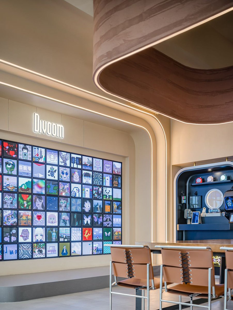 DivoomSEA's tweet image. Exciting news! 🎉
#Divoom’s new office blends cyberpunk vibes with a chill lifestyle, showcasing how pixel art can transform any space. 🖼️✨
Bring that same unique style to your home! Perfect for adding modern flair to your decor.
#pixelart #cyberpunk #homedecor #interiordesign