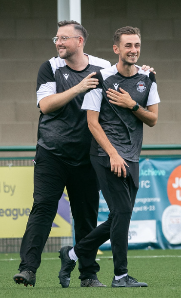 Smithychris2004's tweet image. Happy Birthday @cwalton971 🍰🎈🎊🎉

Have a great day and here's to many more side by side in the dugout

#CoachConnor #GettingOld
