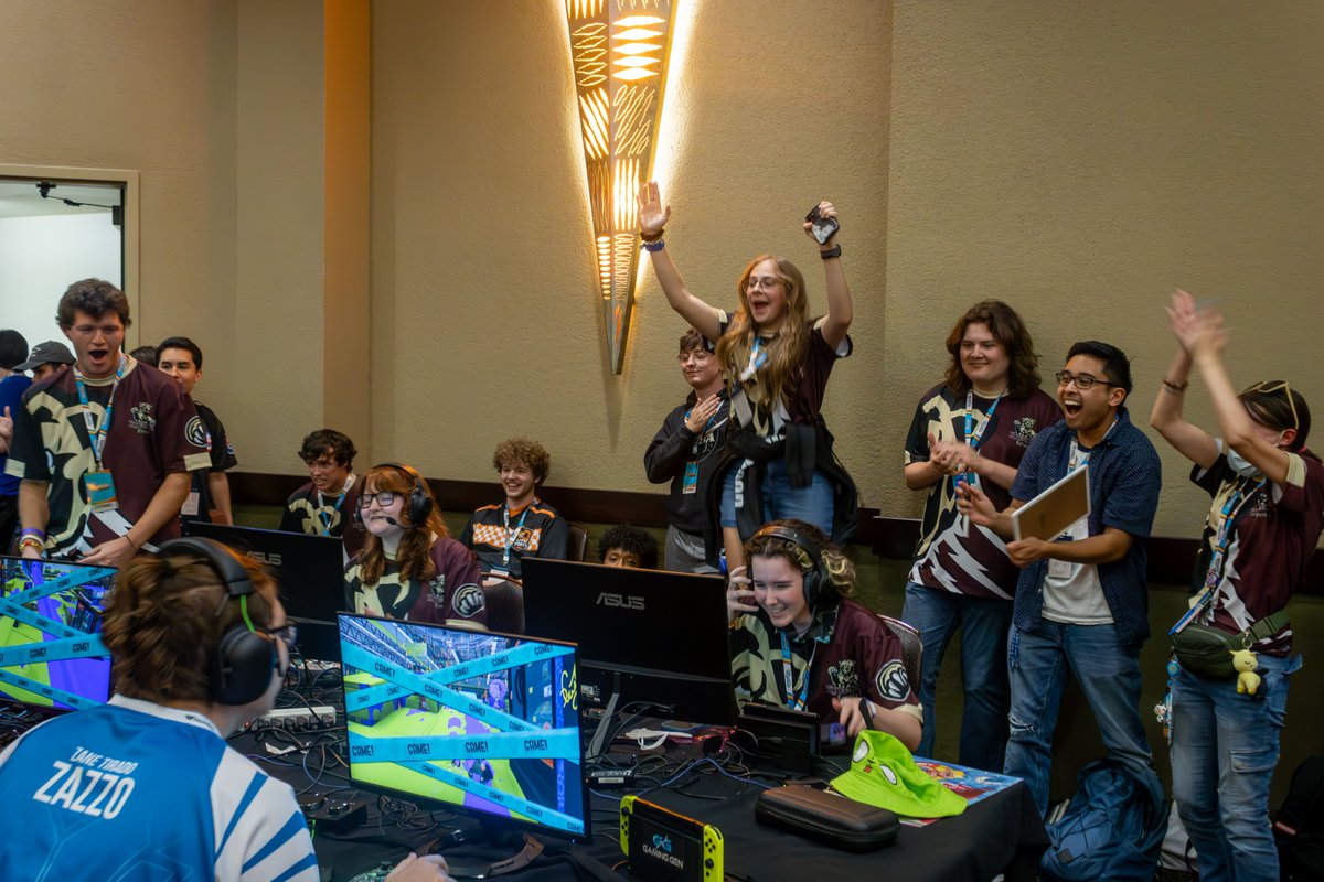 Collegiate Cephalopod Association (@cca_splatoon) on Twitter photo What a huge success the largest Collegiate Crews Bracket was! Thank you to everyone who watched the stream and the teams who came out to compete!
🏆<a href="/BFSC_spl/">Big Fat Sea Cows</a>
🥈<a href="/GoldenBaracudas/">Golden Barracudas</a>
🥉The Prawn James & <a href="/Champ_Esports/">Champlain College Esports</a>
📸Photo credits to <a href="/foxgirlpaws/">kamakira.bsky.social</a> for these amazing pictures! What a huge success the largest Collegiate Crews Bracket was! Thank you to everyone who watched the stream and the teams who came out to compete!
🏆<a href="/BFSC_spl/">Big Fat Sea Cows</a>
🥈<a href="/GoldenBaracudas/">Golden Barracudas</a>
🥉The Prawn James & <a href="/Champ_Esports/">Champlain College Esports</a>
📸Photo credits to <a href="/foxgirlpaws/">kamakira.bsky.social</a> for these amazing pictures!