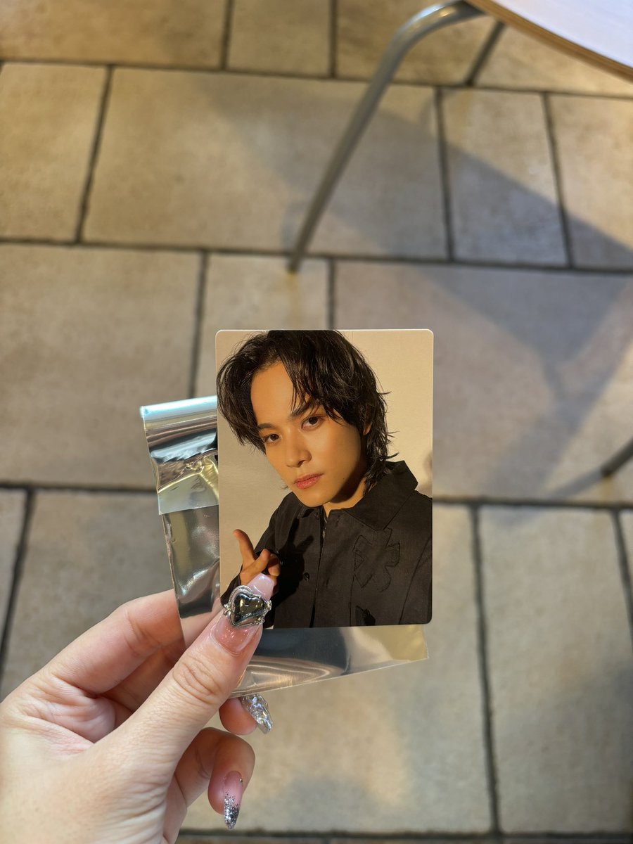 atamimi98's tweet photo. THE RAMPAGE LIMITED LIVE 2024   ランペ 東京ドーム  セルフィーフォトカード フォトカ Ｃ賞 FC

【譲】岩谷翔吾

【求】龍

本日12日東京ドーム現地にて交換出来る方求めております。可能な方はリプ又はDMお願い致します。 https://t.co/lrAxcYv1Tf