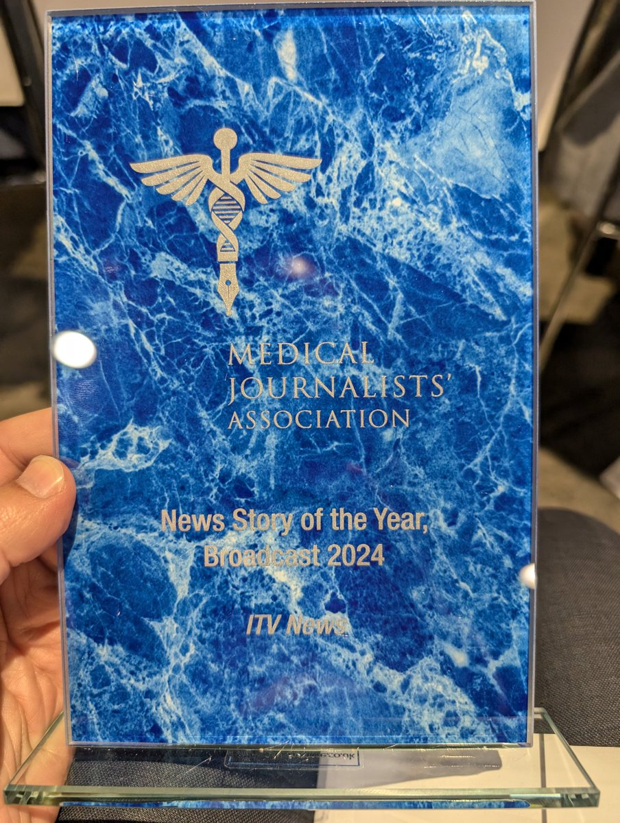 Honoured to have won 'News Story of the Year' at the #MJAAwards.

For our <a href="/itvnews/">ITV News</a> investigation into fake online pharmacies.

itv.com/news/2023-09-1…

Team: <a href="/PatrickrussITV/">Patrick Russell</a> (News Editor) <a href="/louisafelton1/">louisafelton</a>  (producer) and Rob Turner (camera)