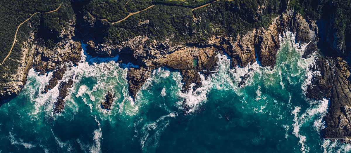 makuvisuals's tweet photo. Rugged coastline of #Kwaaiwater in #Hermanus.
*multiple images stitched together to make this...
---
#MAKUvisuals #Hermanus #Overberg #Overstrand #CapeWhaleCoast #ThisIsSouthAfrica #SouthAfricaTourism #MeetSouthAfrica #SouthAfricaZA #VisitSouthAfrica #WowSouthAfrica #dronenature https://t.co/wdFy34QBJd