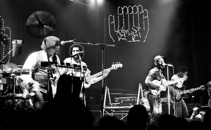 Mark Baxter (@themumper) on Twitter photo Singing along to 'Joy and Pain' at the Hammersmith Odeon in the early 80's  in a room full of soul boys & girls will never be forgotten. 
The year however...(83 or 85?)
Travel well Frankie and thank you. Singing along to 'Joy and Pain' at the Hammersmith Odeon in the early 80's  in a room full of soul boys & girls will never be forgotten. 
The year however...(83 or 85?)
Travel well Frankie and thank you.