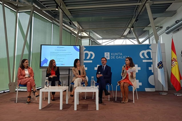 SogamaXunta's tweet photo. 🌱 Mirta Sueiro (Sogama) destacou na #BFClimaTech a importancia de reciclar téxtil e desenvolver tecnoloxías para mellorar a separación de #residuos, o que aumenta a cantidade e calidade dos materiais que chegan aos centros recicladores.
♻️🌍 #Reciclaxe
🔗 https://t.co/FgpxfFT7Nx https://t.co/iJaEP14Tnw