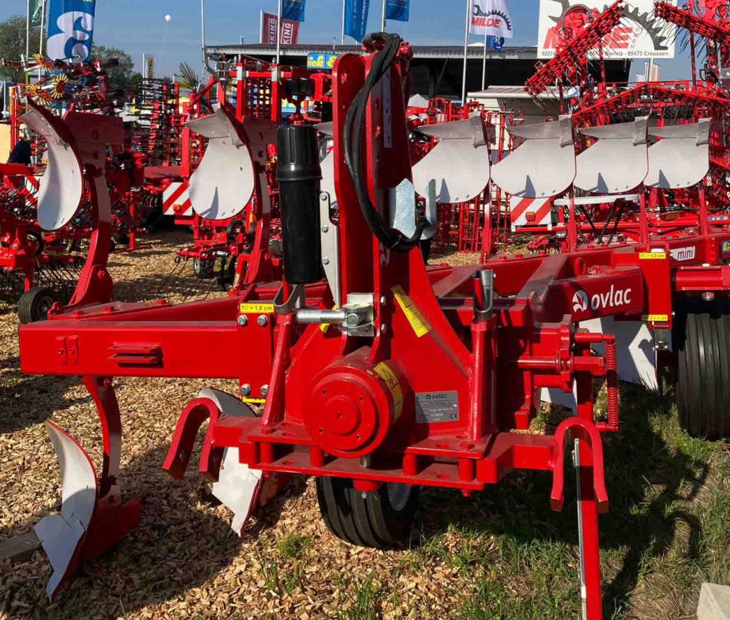 noticiasmaquina's tweet image. OVLAC en las ferias de Norla y Karpfhamer dlvr.it/TD7h5P #AGRÍCOLA #arados #Karpfhamer #Norla #ovlac noticiasmaquinaria