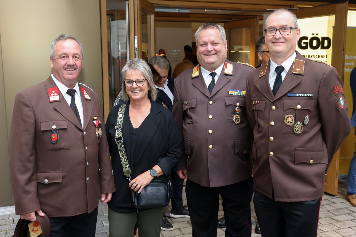 KSÖ-Sicherheitspreis 2024: Helden der Sicherheit im Rampenlicht dlvr.it/TD7hG6