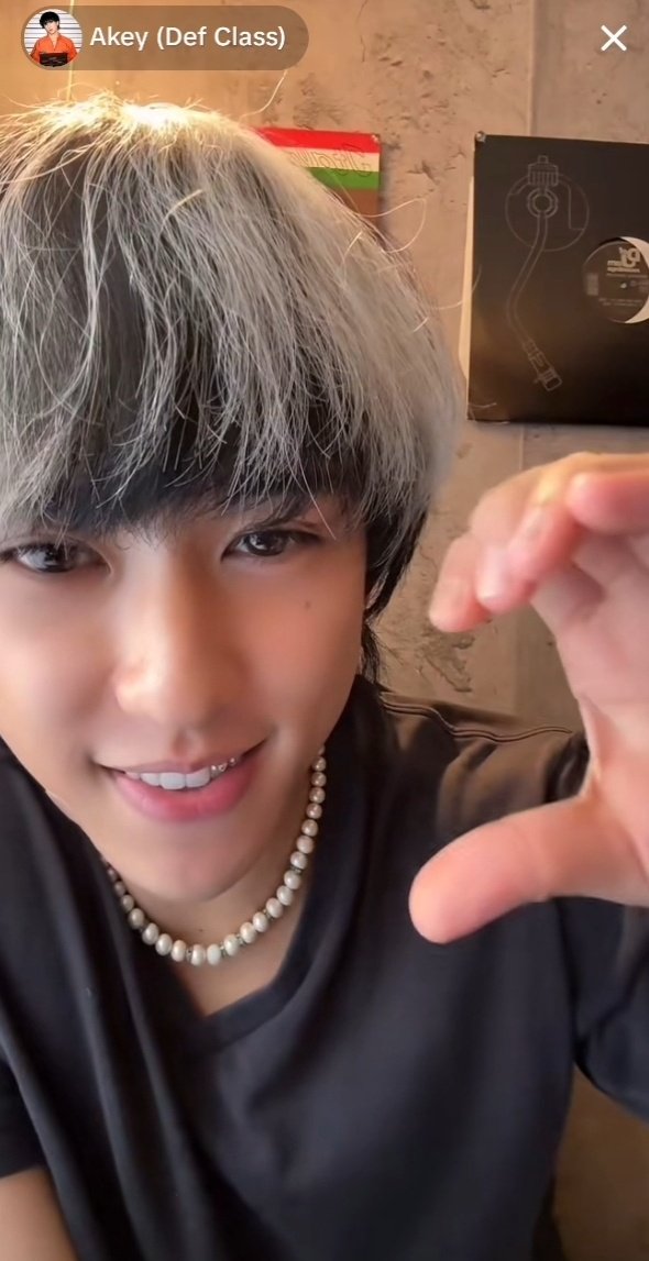 kwonjibin's tweet image. AKEY​ TIKTOK​ LIVE​ มาไลฟ์แล้วน่ารักสุด​ ๆ​ ให้โพสท่าทำหมด​ เขินทำท่าแมว​ 😆🩷✨🫶
#DefClass​ #DefClass_AKEY