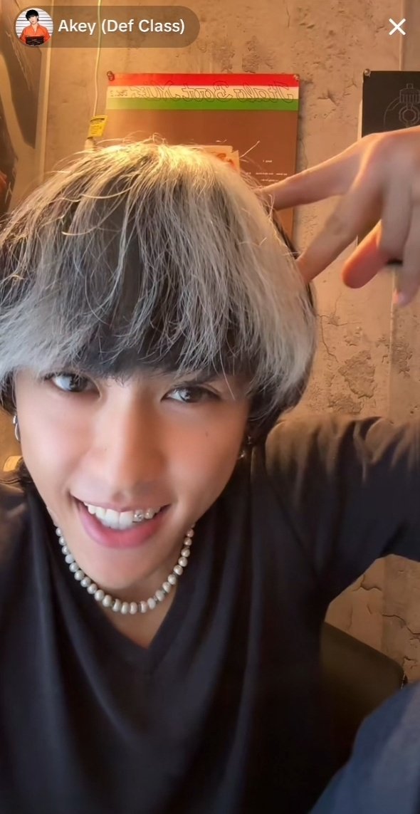 kwonjibin's tweet image. AKEY​ TIKTOK​ LIVE​ มาไลฟ์แล้วน่ารักสุด​ ๆ​ ให้โพสท่าทำหมด​ เขินทำท่าแมว​ 😆🩷✨🫶
#DefClass​ #DefClass_AKEY