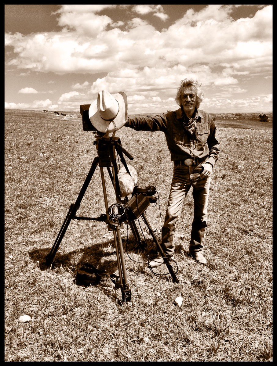 The first track on the album is John T Davis’ “Pennebaker”, charting one memorable day in Belfast, 1966 that sets John’s future career path in motion. 

richardclements.bandcamp.com/track/pennebak…