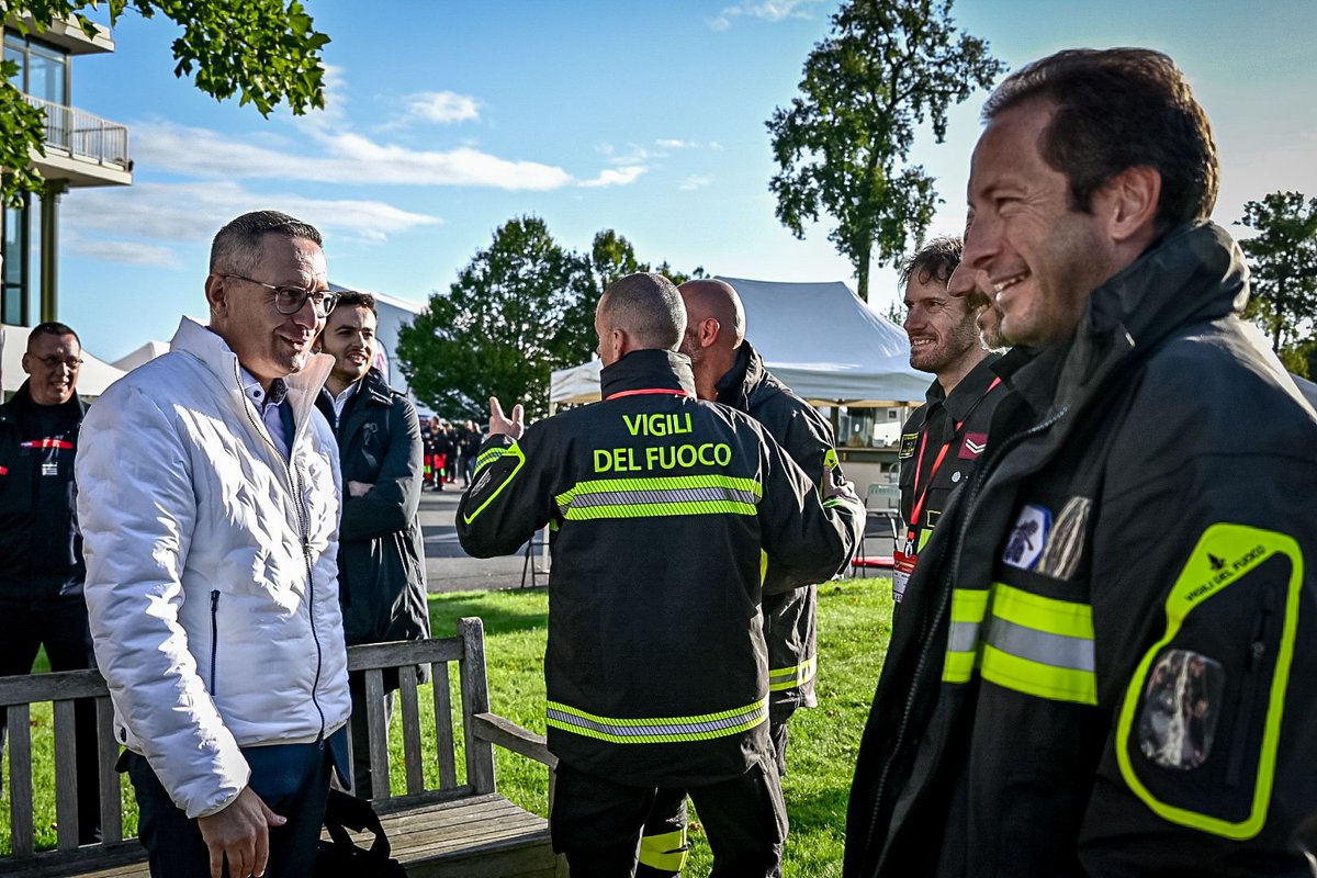 Jean-Paul Bosland (@boslandjp) on Twitter photo En visite à #Chantilly à la rencontre des équipes sapeurs-#pompiers et des <a href="/vigilidelfuoco/">Vigili del Fuoco</a> en compétition sur le #CNSR2024. Merci aux organisateurs du <a href="/SDIS60/">Sapeurs-pompiers de l'Oise</a> et #UDSP60.
C'est également l'occasion à quelques jours du <a href="/cnspf2024/">Congrès national des sapeurs-pompiers - Mâcon 2024</a> de revoir tous les enjeux attendus par les En visite à #Chantilly à la rencontre des équipes sapeurs-#pompiers et des <a href="/vigilidelfuoco/">Vigili del Fuoco</a> en compétition sur le #CNSR2024. Merci aux organisateurs du <a href="/SDIS60/">Sapeurs-pompiers de l'Oise</a> et #UDSP60.
C'est également l'occasion à quelques jours du <a href="/cnspf2024/">Congrès national des sapeurs-pompiers - Mâcon 2024</a> de revoir tous les enjeux attendus par les