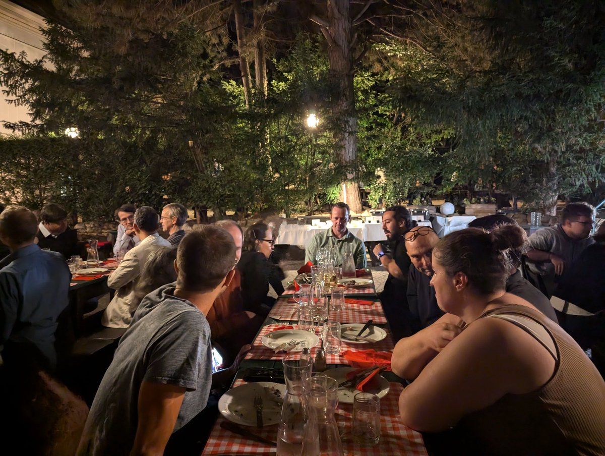 Roberto Cerbino (@cerbino) on Twitter photo After yesterday's stimulating sessions <a href="/ESIVienna/">Erwin Schrödinger Institute</a>, <a href="/RogersGroupUIUC/">Simon Rogers</a> demonstrates his versatility at the blackboard and at the table. Wonderful dinner and company at the Feuerwehr-Wagner Heuriger After yesterday's stimulating sessions <a href="/ESIVienna/">Erwin Schrödinger Institute</a>, <a href="/RogersGroupUIUC/">Simon Rogers</a> demonstrates his versatility at the blackboard and at the table. Wonderful dinner and company at the Feuerwehr-Wagner Heuriger