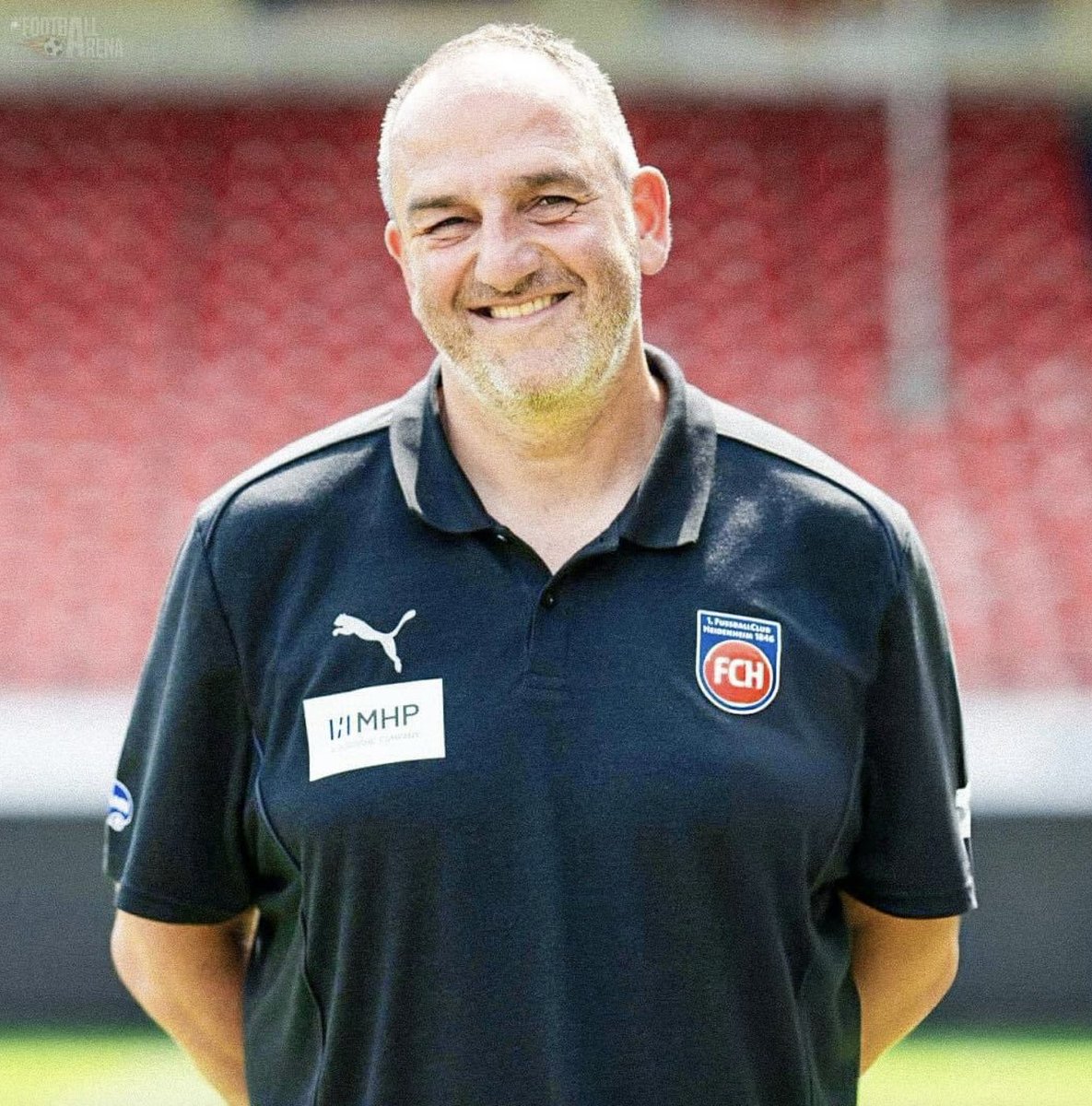 nocontextfm1's tweet image. Frank Schmidt is playing real life Football Manager. 

✅ He took his little town team Heidenheim, with a population of 50,000 people, from the German 5th League 17 years ago to the Bundesliga last season.
✅ He took them to the Conference League in his first season in…