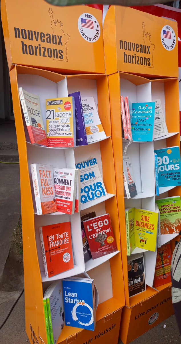 sorayaodia's tweet photo. 📚❤C'est la grande rentrée littéraire de Kinshasa en ce moment ! 
Petit tour des stands...
J'ai acheté un essai de Frantz Fanon publié par @mlimanieditions à 5$  sur le stand de @mac_buku
J'ai visité aussi les stands des livres des éditions Nouveaux horizons, Editions Mabiki
1/2 https://t.co/LRMMPnyyxC