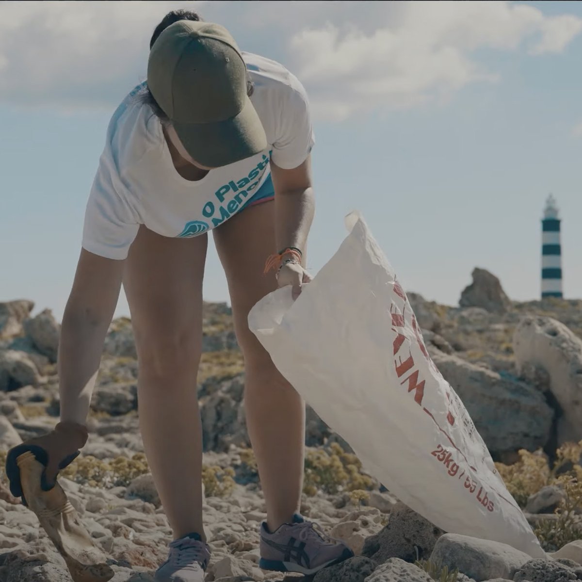 La contaminación de nuestros mares nos preocupa, por eso te animamos a unirte a la charla “La contaminación del plástico: problemas y soluciones” que hemos organizado en el #OCEANFF24 el jueves 19 en Ciutadella con @plasticfreemenorca y
<a href="/obsdelmar/">Observadores del Mar</a> 

🎟️📷 bit.ly/4cVvZtv