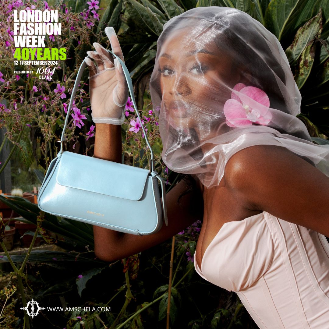 Introducing our #limitededition Gracia Bag featuring @kaziajada for #LFW40 #Londonfashionweek.

Head over to l8r.it/xGNE to see our full LFW Campaign.

#LFW#VEGAN#LONDONFASHIONWEEK#SUSTAINABLE#ECOFRIENDLY#EARTHPOSITIVE#AMSCHELA#SOCIALMOBILITY
