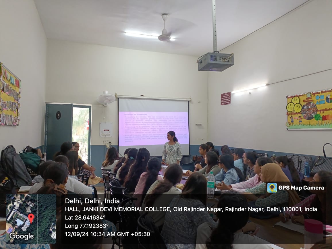 hdfe_jdmc's tweet photo. The Dept. of HDFE, JDMC hosted a  talk, 'Her Safety, Her Right: Understanding Domestic Violence Act' on 12th Sept 2024.
Resource Person - Ms. Neelam Sharma (Research Scholar, IGNOU, Certified Sexual Literacy Facilitator)
@CollegeJanki  #LegalRightsForWomen https://t.co/6v6upkDG6I