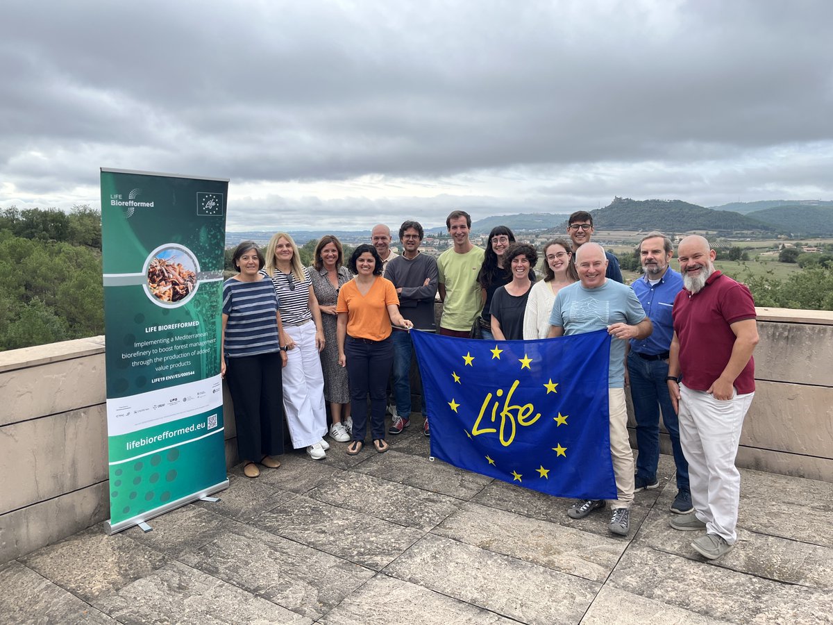 🌟🌲Today the LIFE BIOREFFORMED consortium gathered at the <a href="/ctforestal/">CTFC</a> to share the latest project results and prepare for its final event. Stay tuned to learn more about how #biorefineries can help boost the sustainable management of #forests!
#woodchemistry #circulareconomy