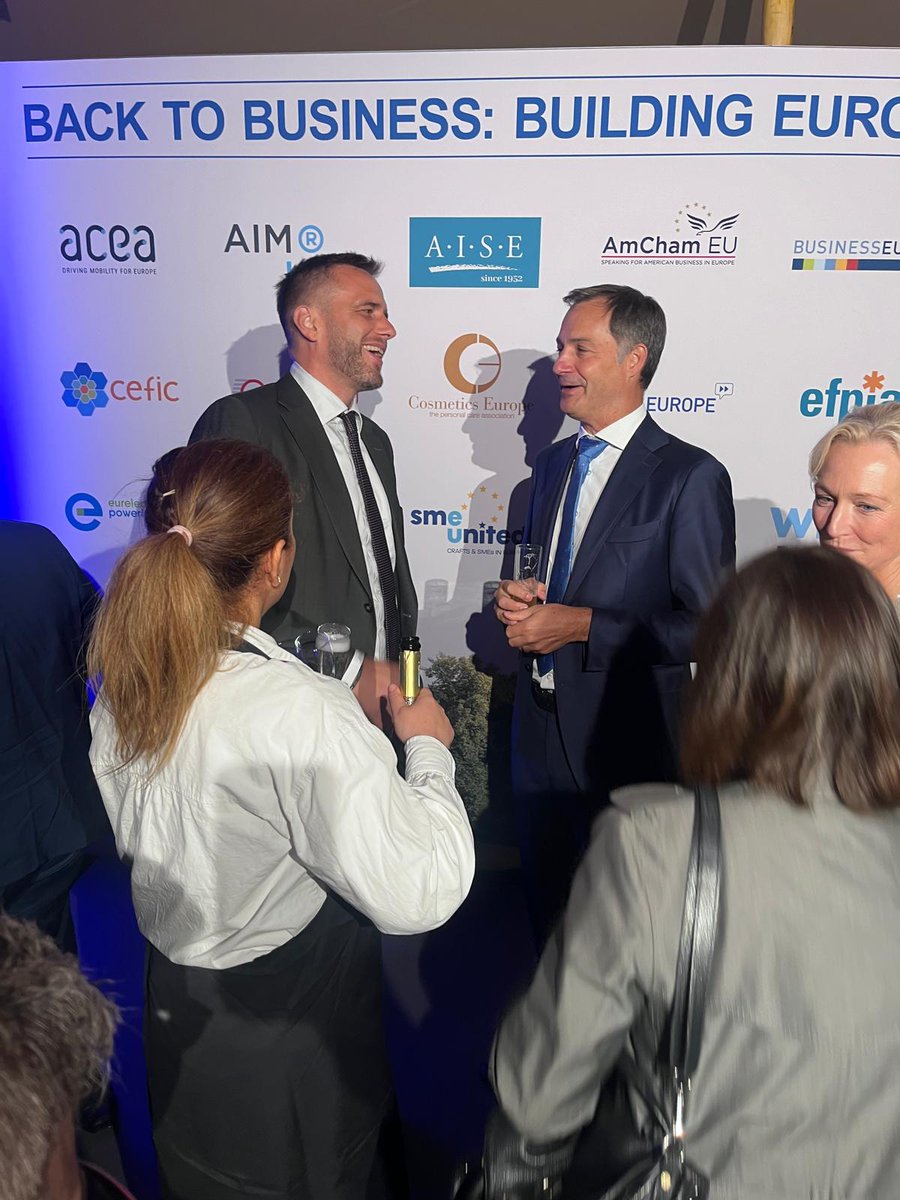 Eurelectric's tweet photo. We're proud to have co-hosted the #EUBack2Business reception! Diverse stakeholders gathered to forge connections &amp; envision a sustainable, competitive future for Europe.

Let's make the #EUGreenDeal &amp; #IndustrialDeal drive our collective mission for a climate-neutral Europe ⚡️ https://t.co/mS6REAleNg