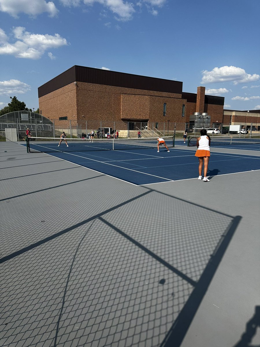 At the Varsity dual against Blue Valley North, Erin O’Neal &amp; Syra Honargohar defeated their #1 doubles team 8-3. Great matches and hard fights for the other varsity girls! <a href="/SMNWAthletics/">SMNW Athletics</a>