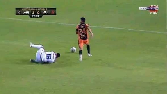 Oskar Cruz (@oskarelenilson1) on Twitter photo Buenos dรญas a los que ya se levantaron y tambiรฉn a los que siguen acostados.
<a href="/cdaguilaoficial/">C.D. รGUILA</a> Buenos dรญas a los que ya se levantaron y tambiรฉn a los que siguen acostados.
<a href="/cdaguilaoficial/">C.D. รGUILA</a>